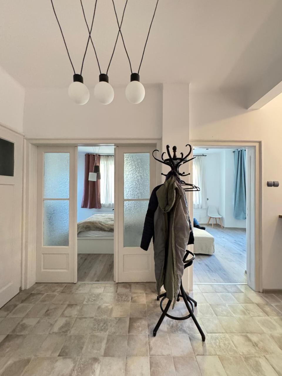 My Place In - Center - 2 Bedrooms - Self Check-in Apartament *