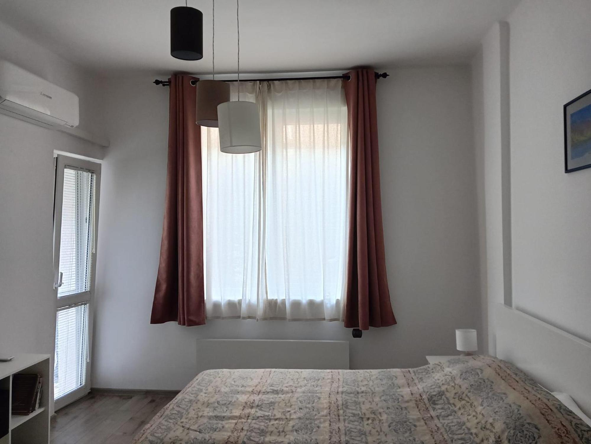 My Place In - Center - 2 Bedrooms - Self Check-in Appartement Sofia